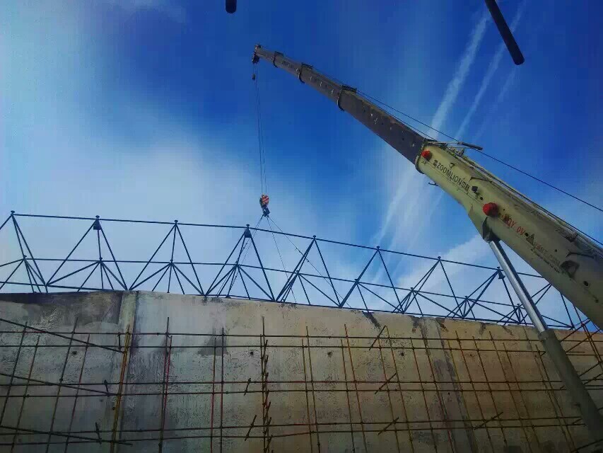 临海食堂网架结构工程